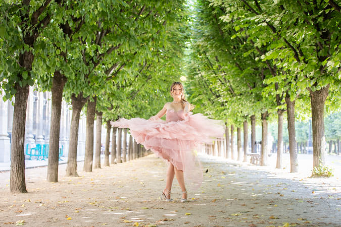 quinceanera-photos-ideas-pink-dress-Paris