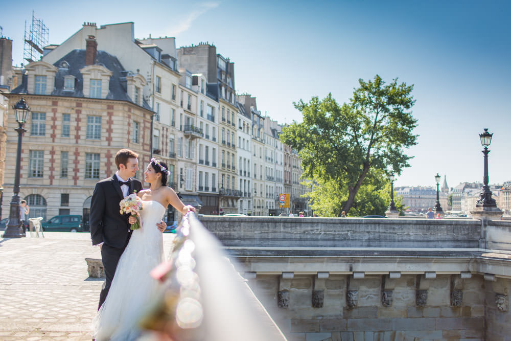 wedding-photographer-for-couple